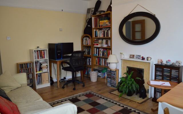 Flat in the Centre of Stoke Newington