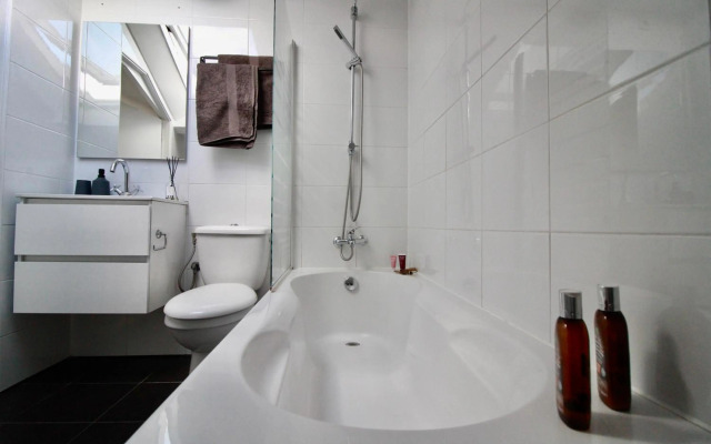 Beautiful penthouse near Rai and centre