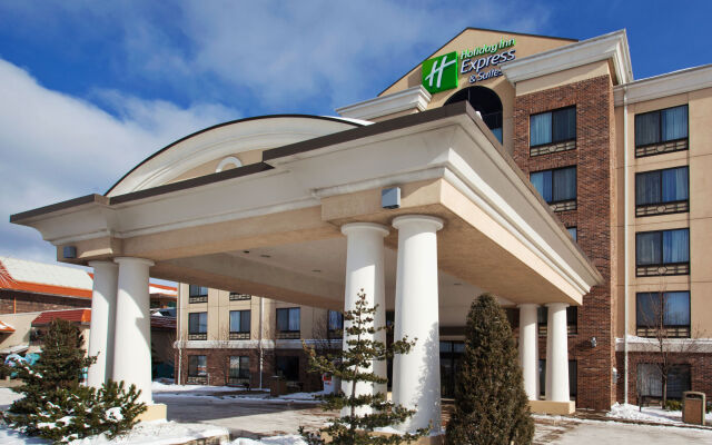 Holiday Inn Express Hotel & Suites Erie (Summit Township), an IHG Hotel