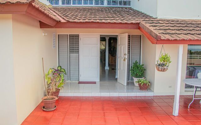 The Whytehouse Villa