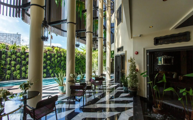 Hotel Verdigris
