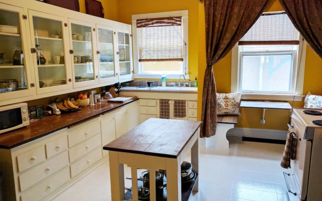 Bluebird Guesthouse