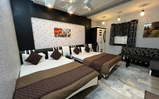 Hotel Sabera by OYO Rooms