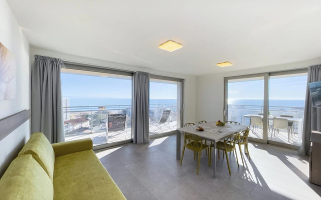 Penthouse With sea and Lagoon View