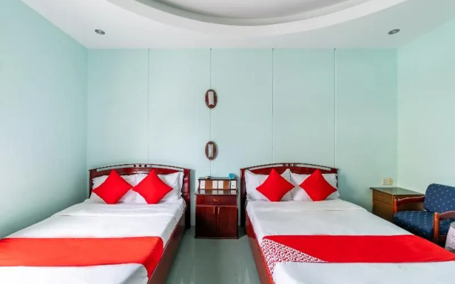 Super Oyo 266 Golden Gate