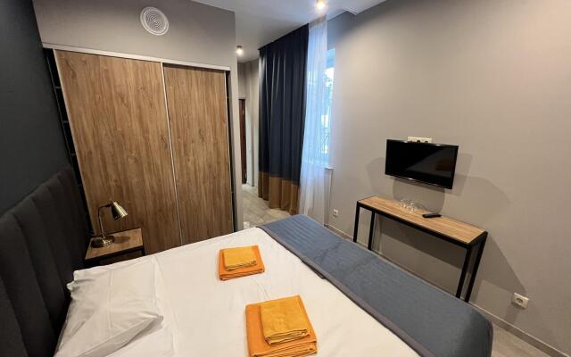 За околицей