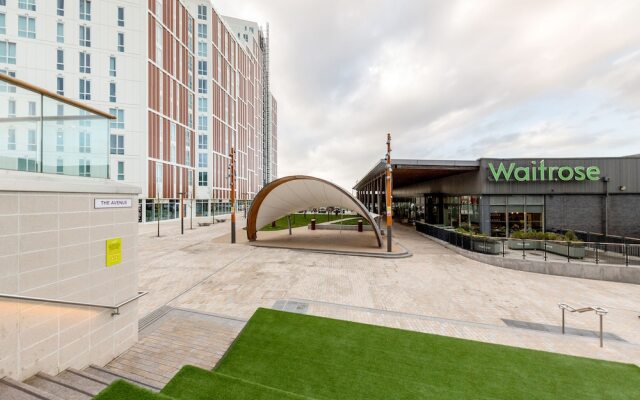 Superior Apartment Bracknell Centre