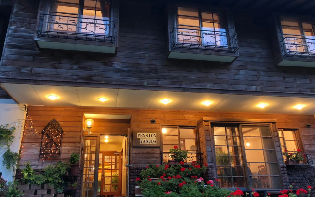 Inn of Amigos Yasuda Pension