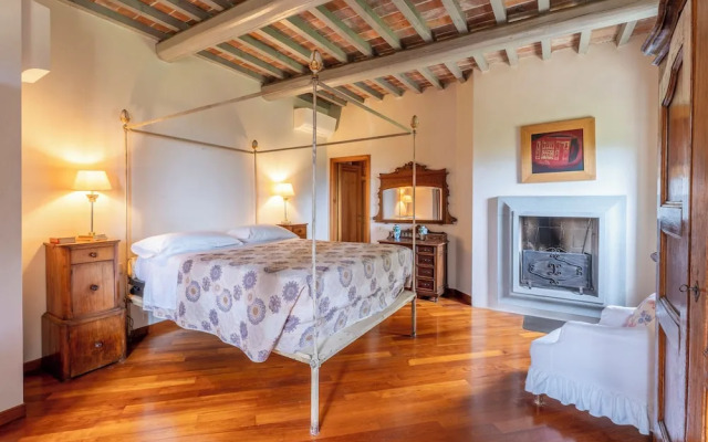 Villa Montegattoli With Panoramic Pool