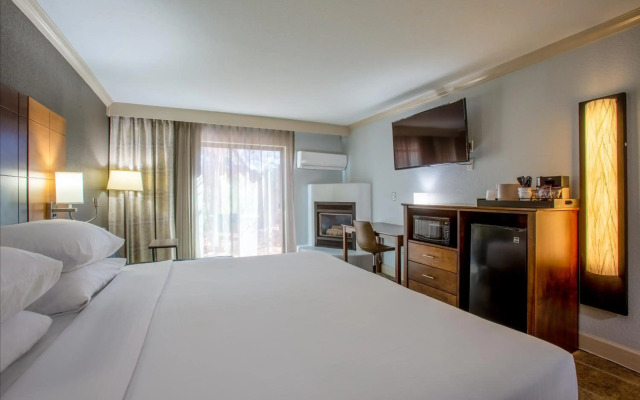 Arroyo Pinion Hotel, Ascend Hotel Collection