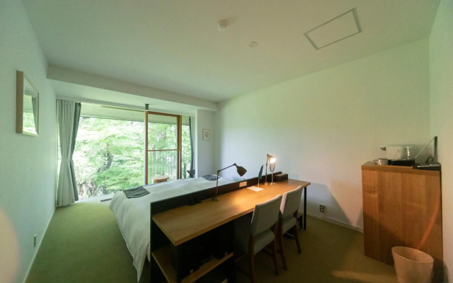 Hakone Retreat Fore