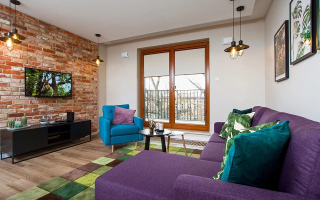Old Town Luxury Apartments by Amstra