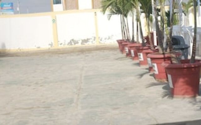 Hostal Palmeras Playa Milina