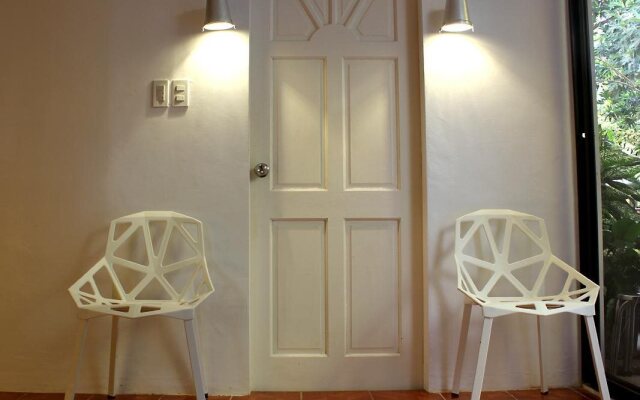 812 Angol Boracay Apartment