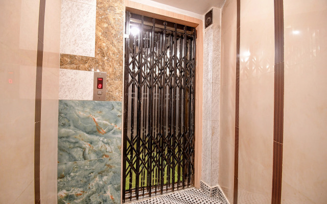 Fabhotel Prime Rockstar Suites