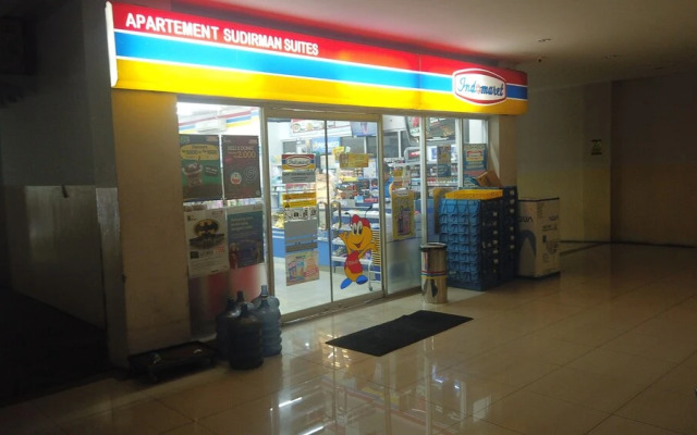 Spacious Studio Room At Sudirman Suites Bandung Apartment