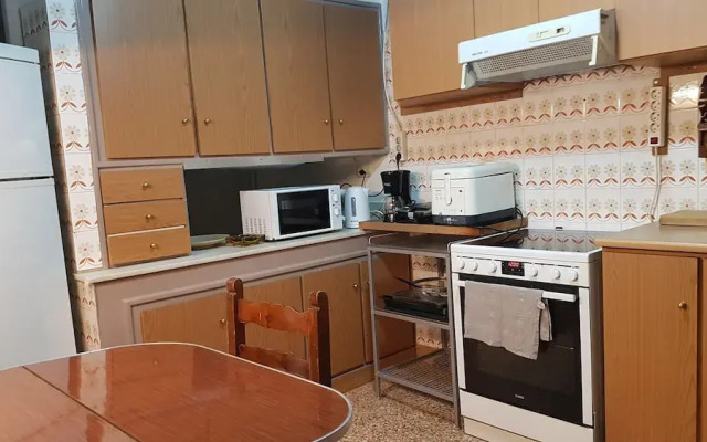 Erra - Teal - Athens Center, 110m², 4 BD, 2 BATH