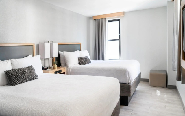 Hotel Saint Clair- Magnificent Mile