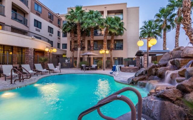 Courtyard By Marriott Las Vegas Stadium Area