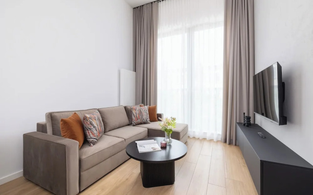 Modern Apartment by Renters