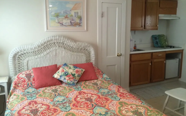 Angie's Guest Cottage