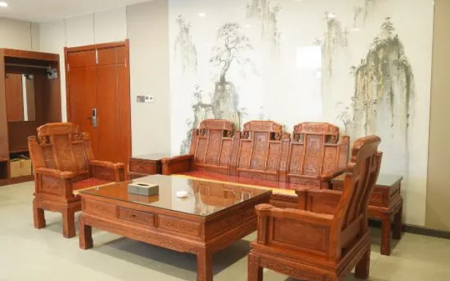 Qinghua Shengqiao Business Hotel