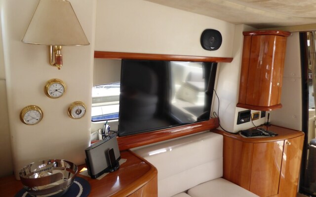 Rhein Yacht Lexa