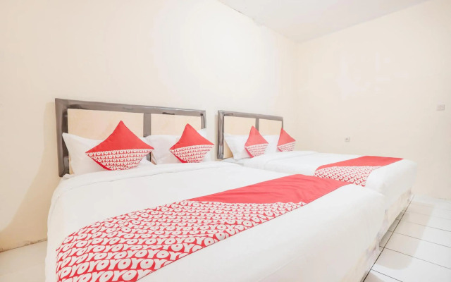 Super OYO 160 Lontar Residence