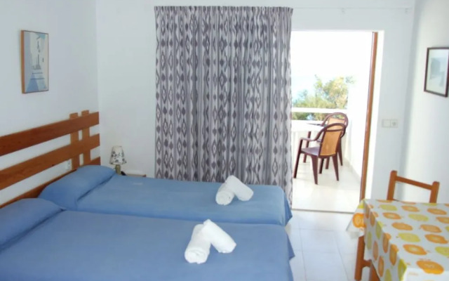 Aparthotel La Gaviota