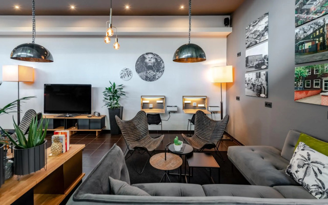 SleepinRoomz Boutique Hotel