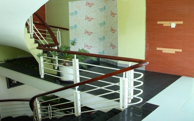 Truc Xanh Hotel