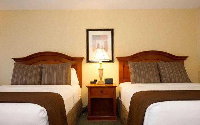 Red Lion Hotel Pasco Airport & Conference Center