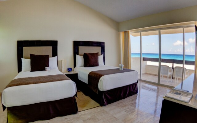 The Villas Cancun by Grand Park Royal - All Inclusive