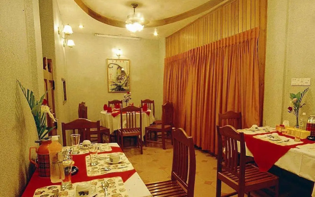 May Shan Hotel