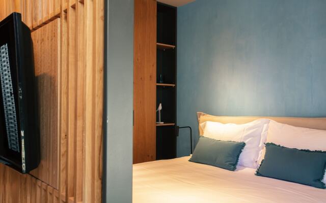 Souda Plaza Collection