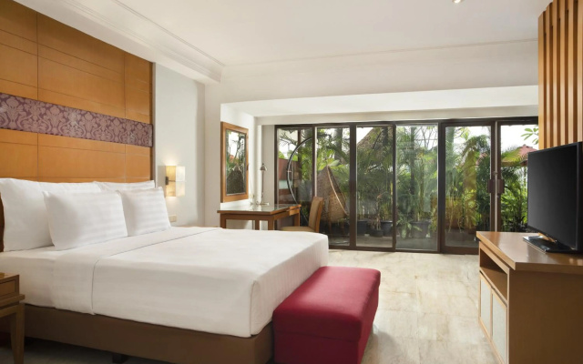 Hotel Ciputra Jakarta – Guest Rooms – Jakarta