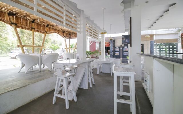 Airy Raya Pariwisata Kuta Lombok