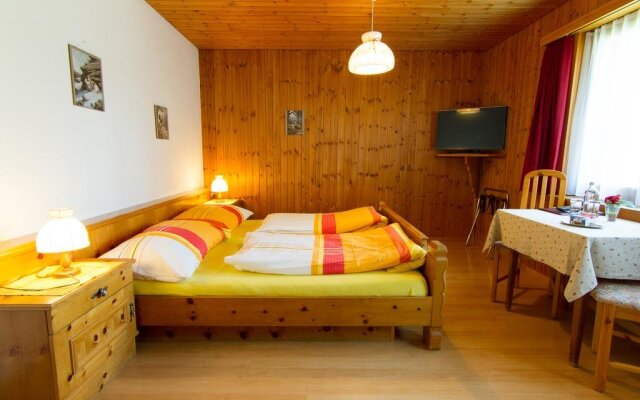 Hotel Garni Alpenrose (Grusaida)
