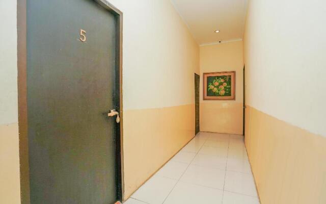 OYO 1956 Kana Family Residence