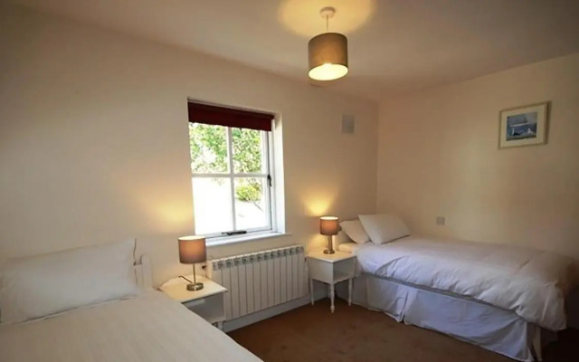 93 Clifden Glen Holiday Home