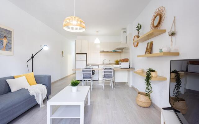 Home2Book Stunning Apartment El Médano, Wifi