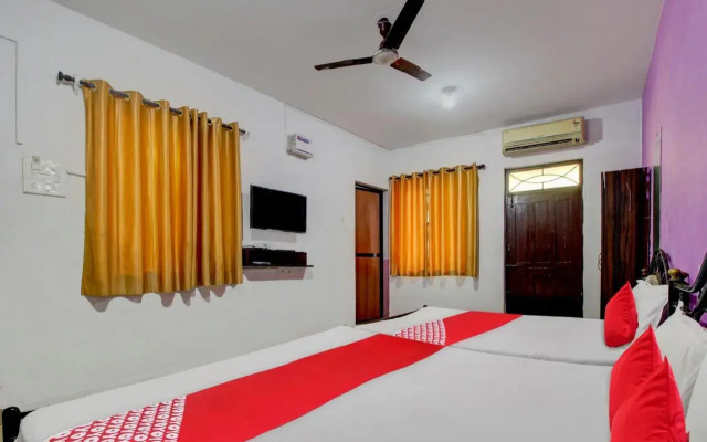 OYO Flagship 80693 New Galaxy Guest House