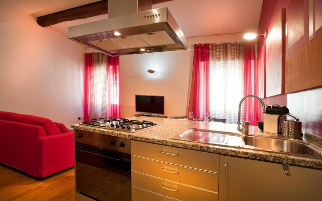 Verona For Rent Red Theater