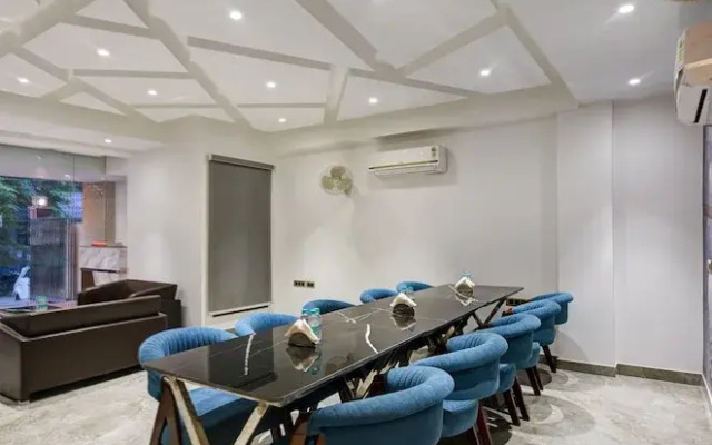 Suite Grand Plaza Noida