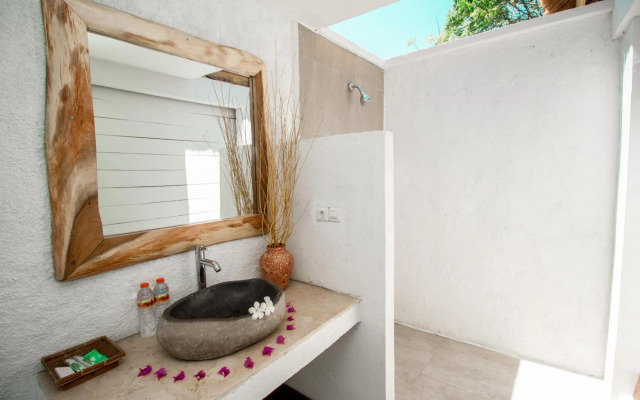 Gili Breeze Tropical Bungalows