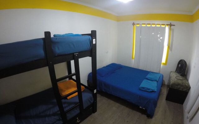 Klix HostelLima - Adults Only