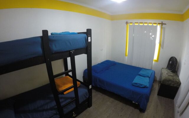 Klix HostelLima - Adults Only