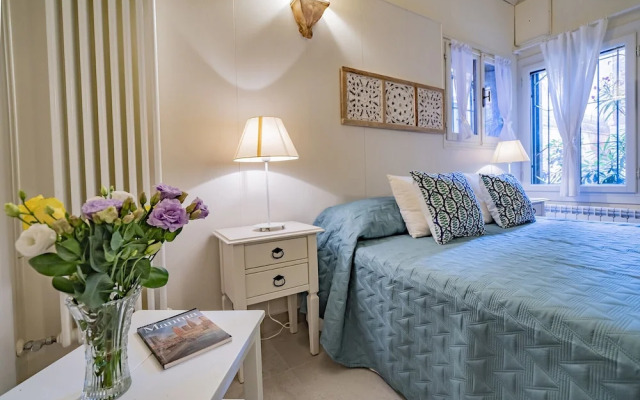 Lo Squero 1 The Secret Courtyard