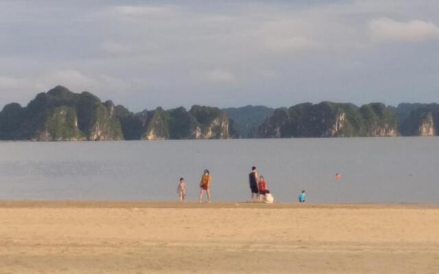 Ha Long Bay View Studio