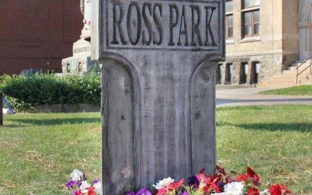 City Hall Grand Hotel